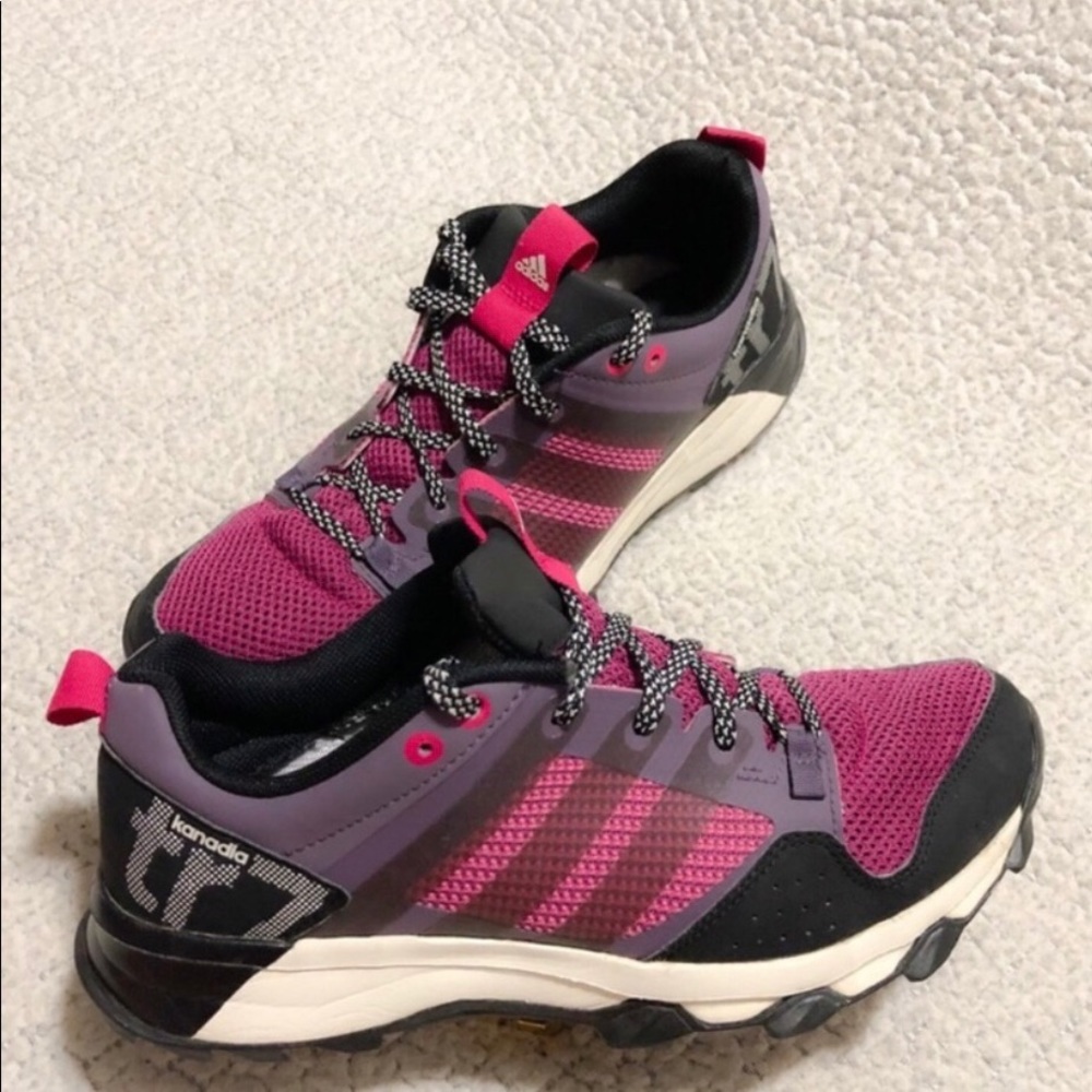 ADIDAS Women Kanadia TR 7 Running Shoes.